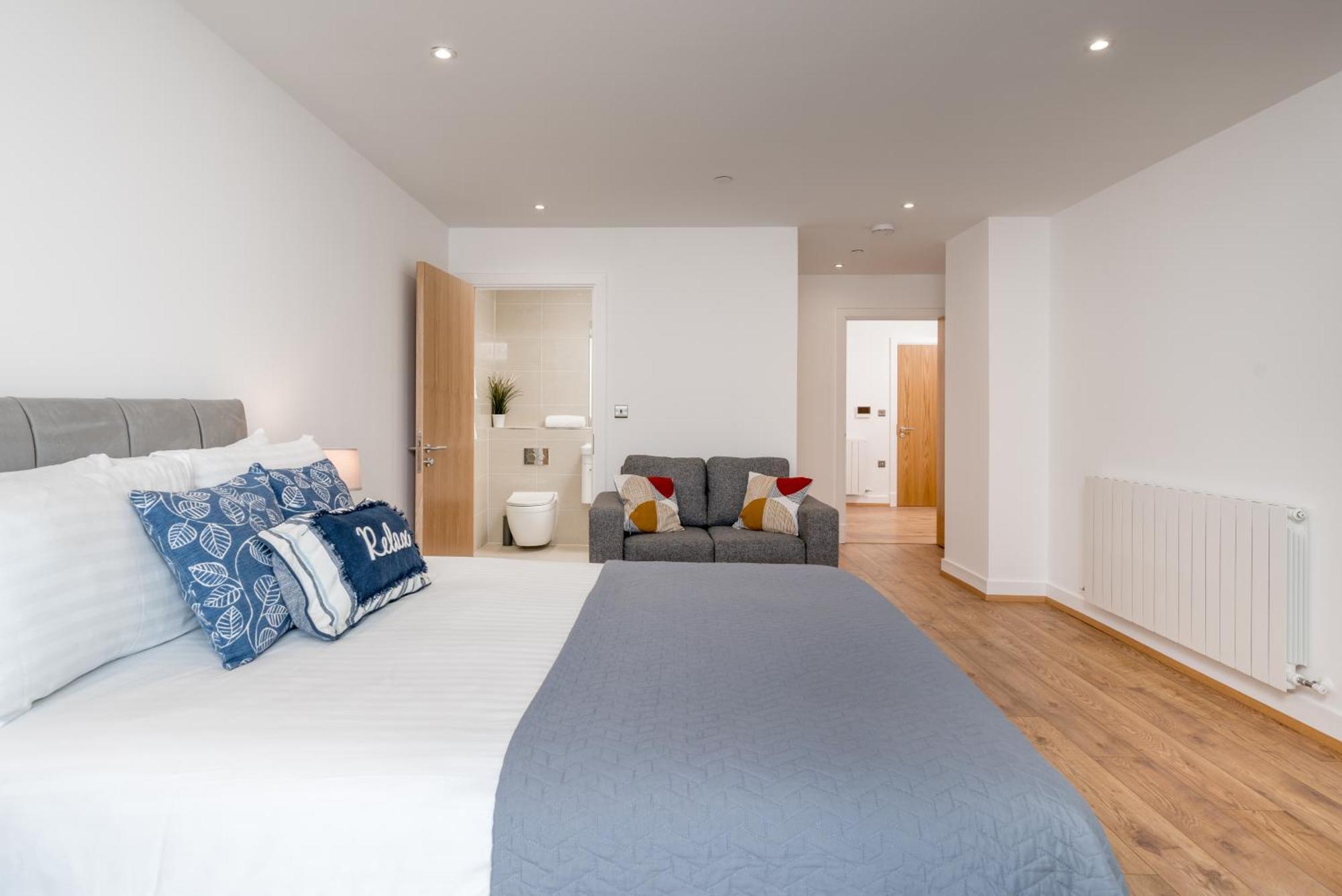 Skyvillion - London River Thames Top Floor Apartments By Woolwich Ferry, Mins To London Excel, O2 Arena , London City Airport With Parking المظهر الخارجي الصورة