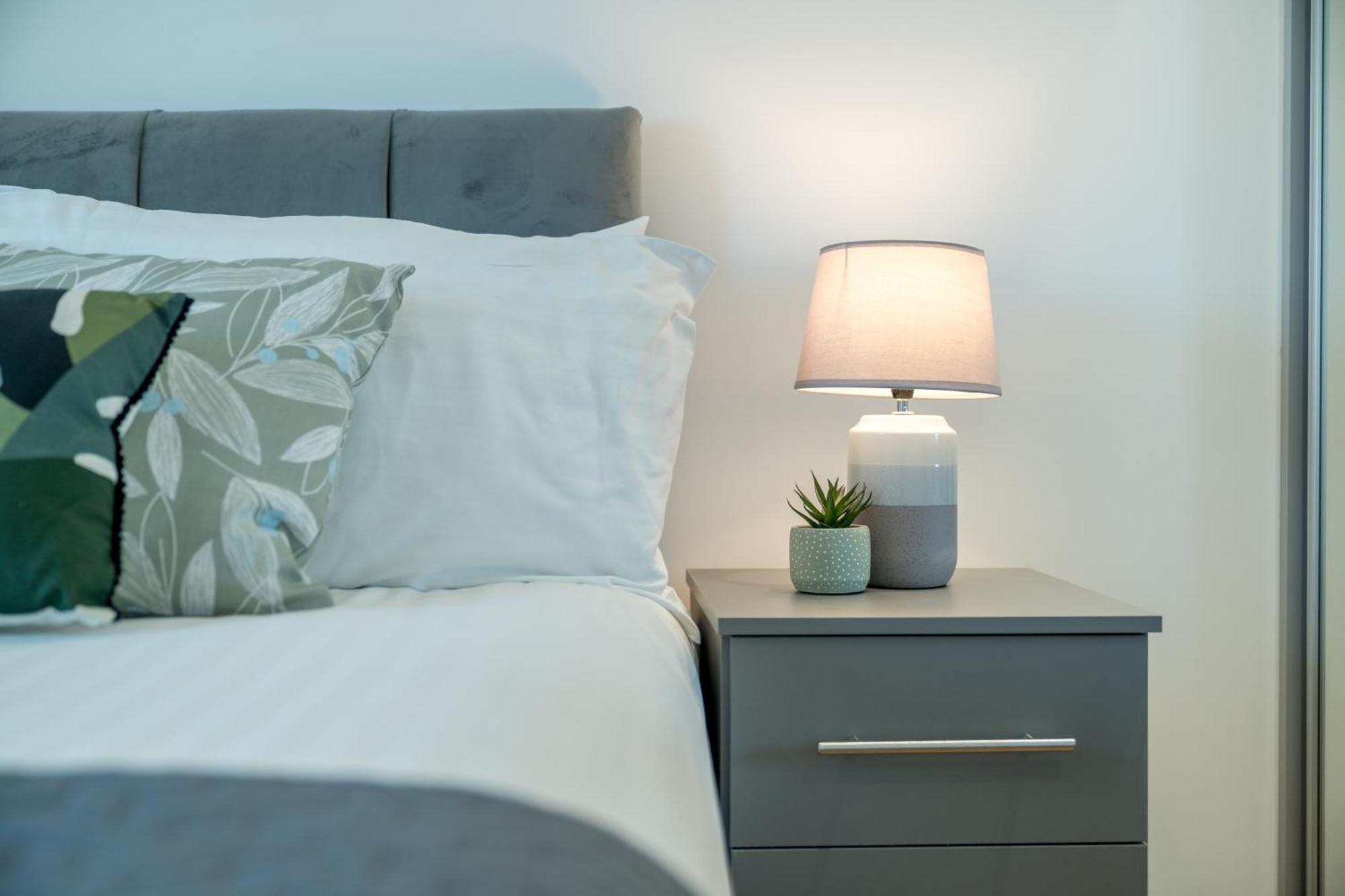 Skyvillion - London River Thames Top Floor Apartments By Woolwich Ferry, Mins To London Excel, O2 Arena , London City Airport With Parking المظهر الخارجي الصورة