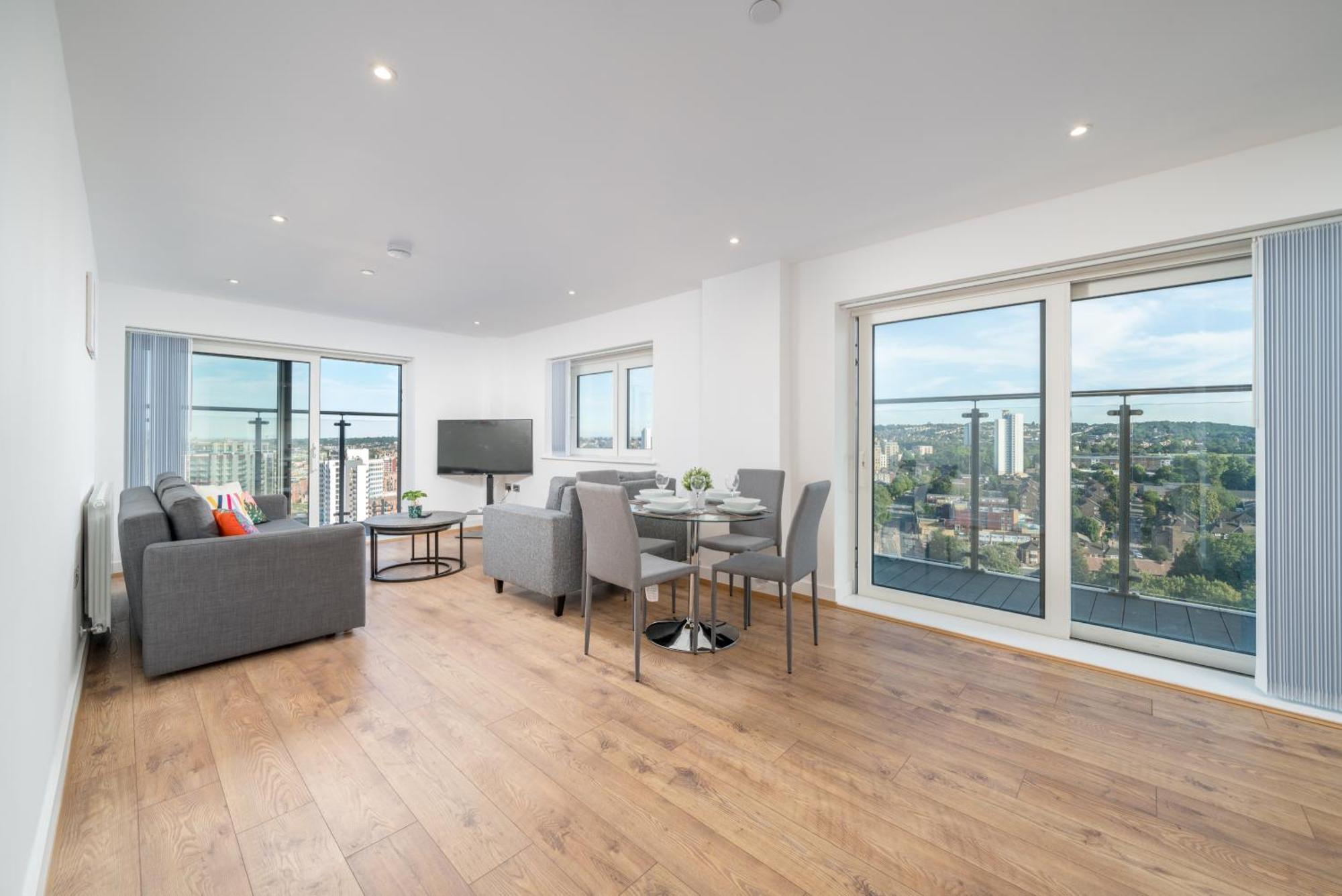 Skyvillion - London River Thames Top Floor Apartments By Woolwich Ferry, Mins To London Excel, O2 Arena , London City Airport With Parking المظهر الخارجي الصورة