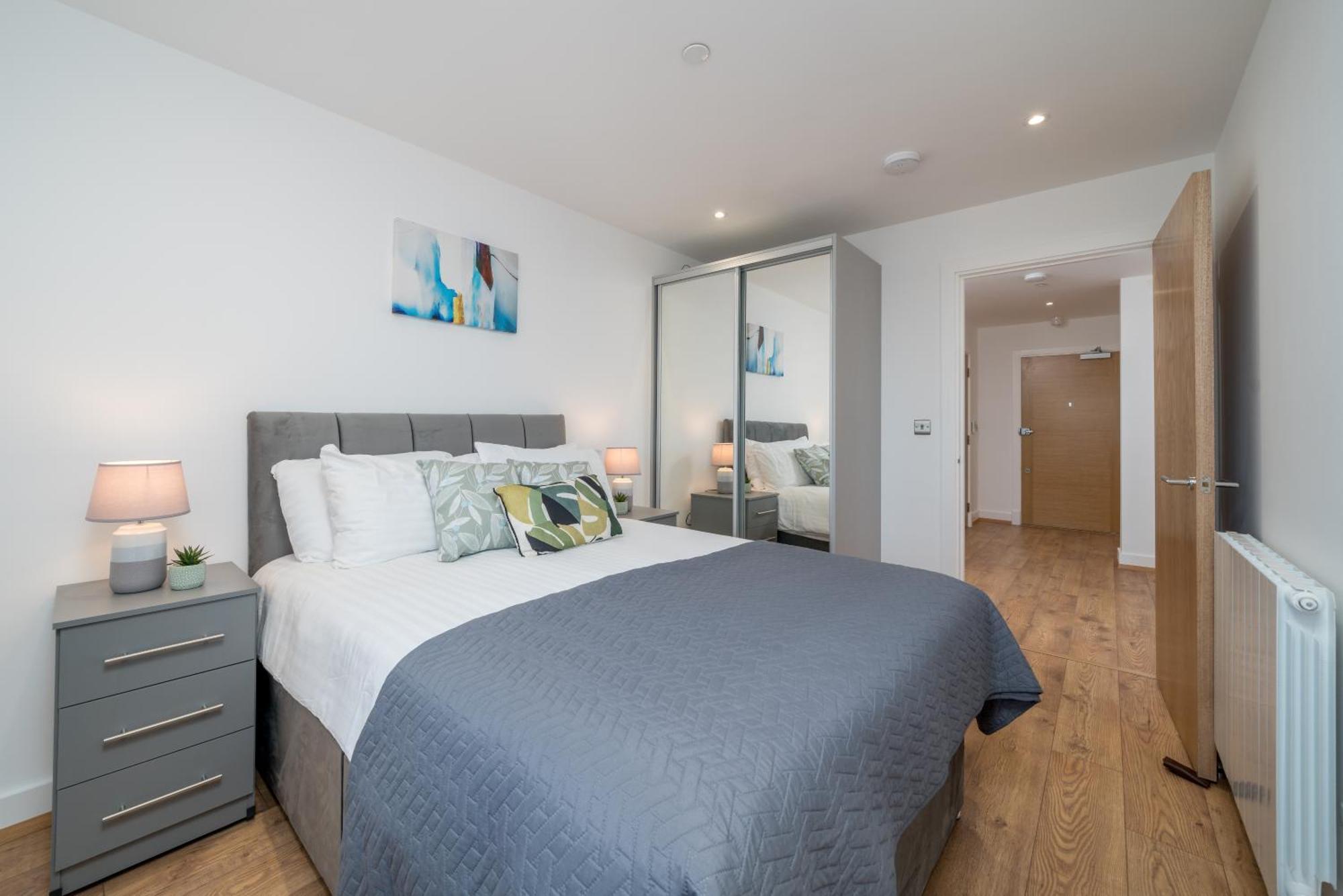 Skyvillion - London River Thames Top Floor Apartments By Woolwich Ferry, Mins To London Excel, O2 Arena , London City Airport With Parking المظهر الخارجي الصورة